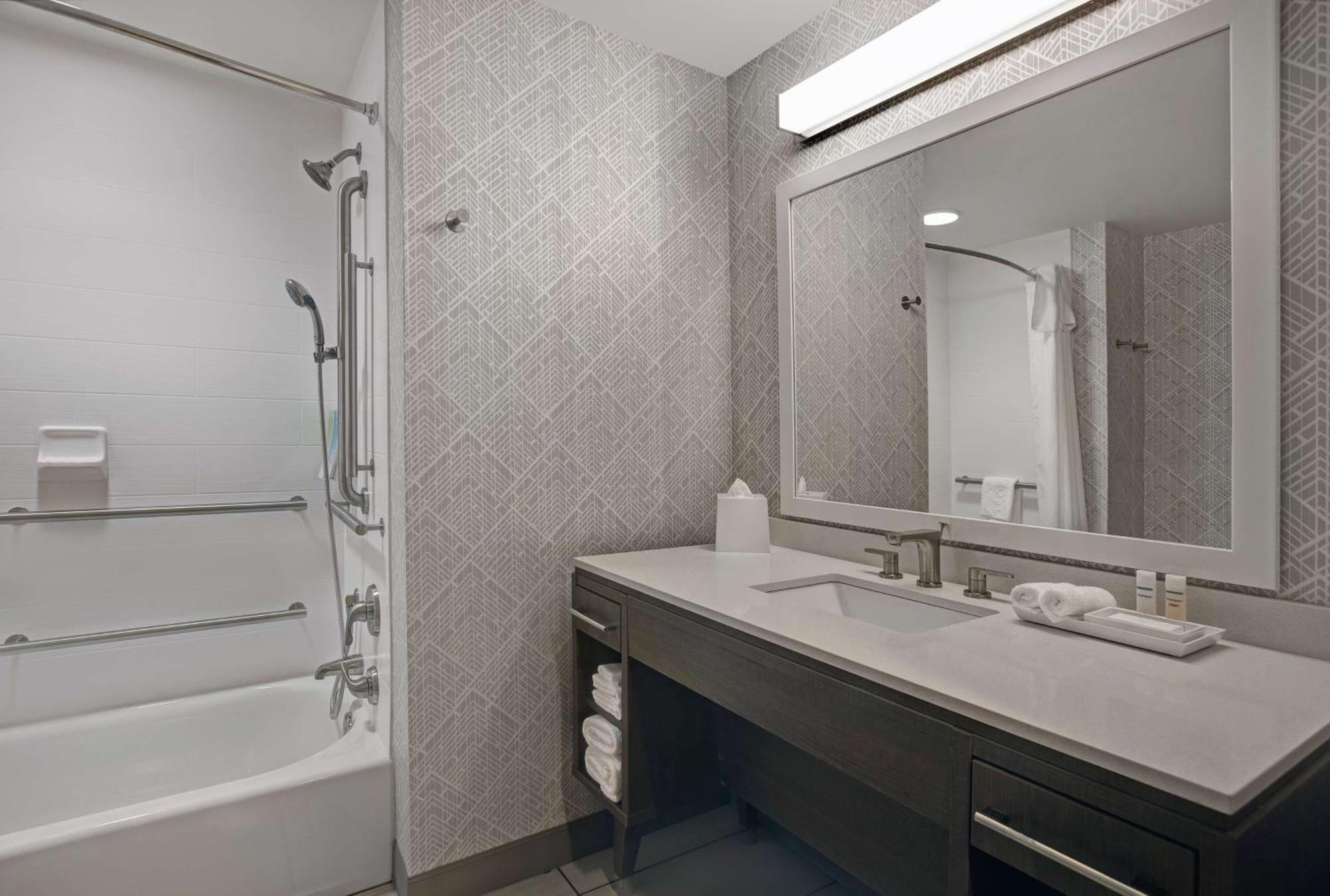 Home2 Suites By Hilton Asheville Airport Arden Екстериор снимка