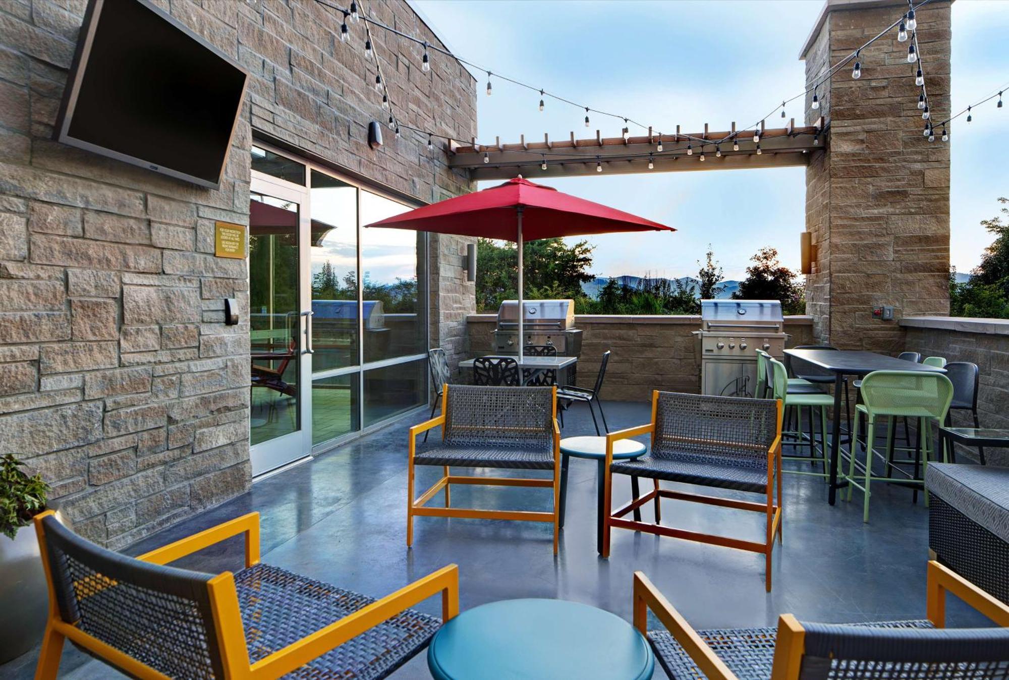Home2 Suites By Hilton Asheville Airport Arden Екстериор снимка